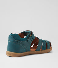 Load image into Gallery viewer, Bobux Roam Sandal I Walk