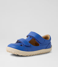Load image into Gallery viewer, Bobux Barefoot Troop Sandal Step Up