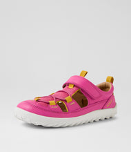 Load image into Gallery viewer, Bobux Alpha Barefoot Rocky Closed Sandal I Walk