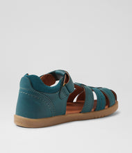 Load image into Gallery viewer, Bobux Roam Sandal Kids +
