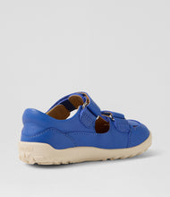 Load image into Gallery viewer, Bobux Barefoot Troop Sandal Kids+
