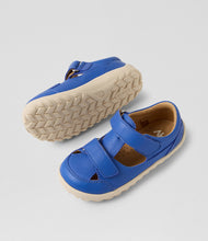 Load image into Gallery viewer, Bobux Barefoot Troop Sandal I Walk
