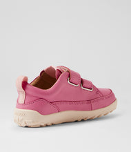 Load image into Gallery viewer, Bobux Barefoot Dawn I Walk
