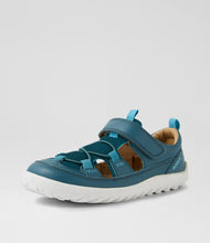 Load image into Gallery viewer, Bobux Alpha Barefoot Rocky Closed Sandal I Walk
