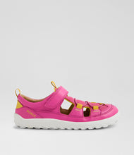 Load image into Gallery viewer, Bobux Alpha Barefoot Rocky Closed Sandal I Walk
