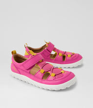 Load image into Gallery viewer, Bobux Alpha Barefoot Rocky Closed Sandal I Walk
