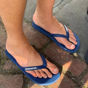 Male feet 2024 in flip flops